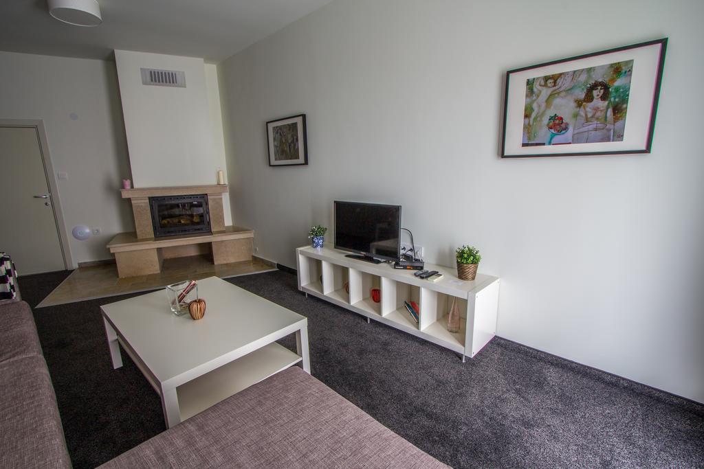 Family Hotel Friends Villa Enchets 部屋 写真